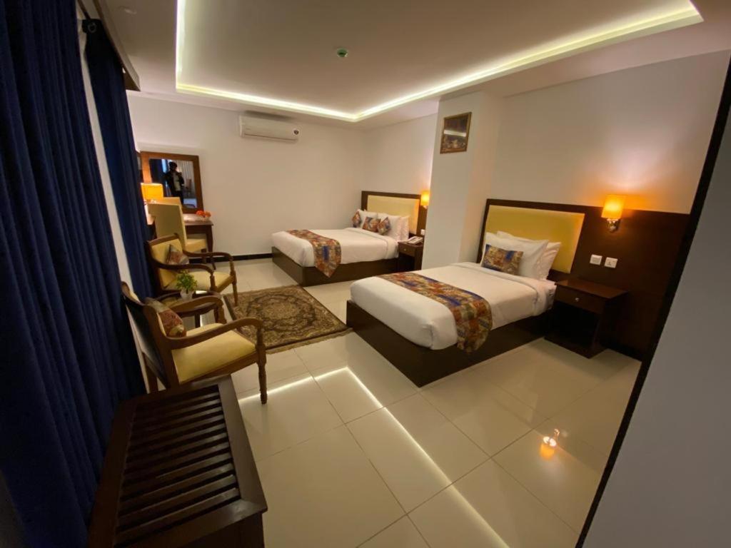 Grand Mongolia Hotel Rawalpindi Bagian luar foto