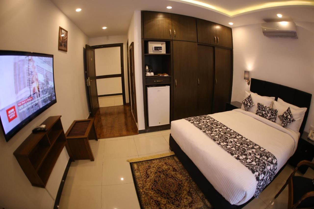 Grand Mongolia Hotel Rawalpindi Bagian luar foto