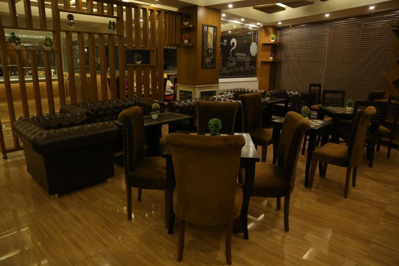 Grand Mongolia Hotel Rawalpindi Bagian luar foto