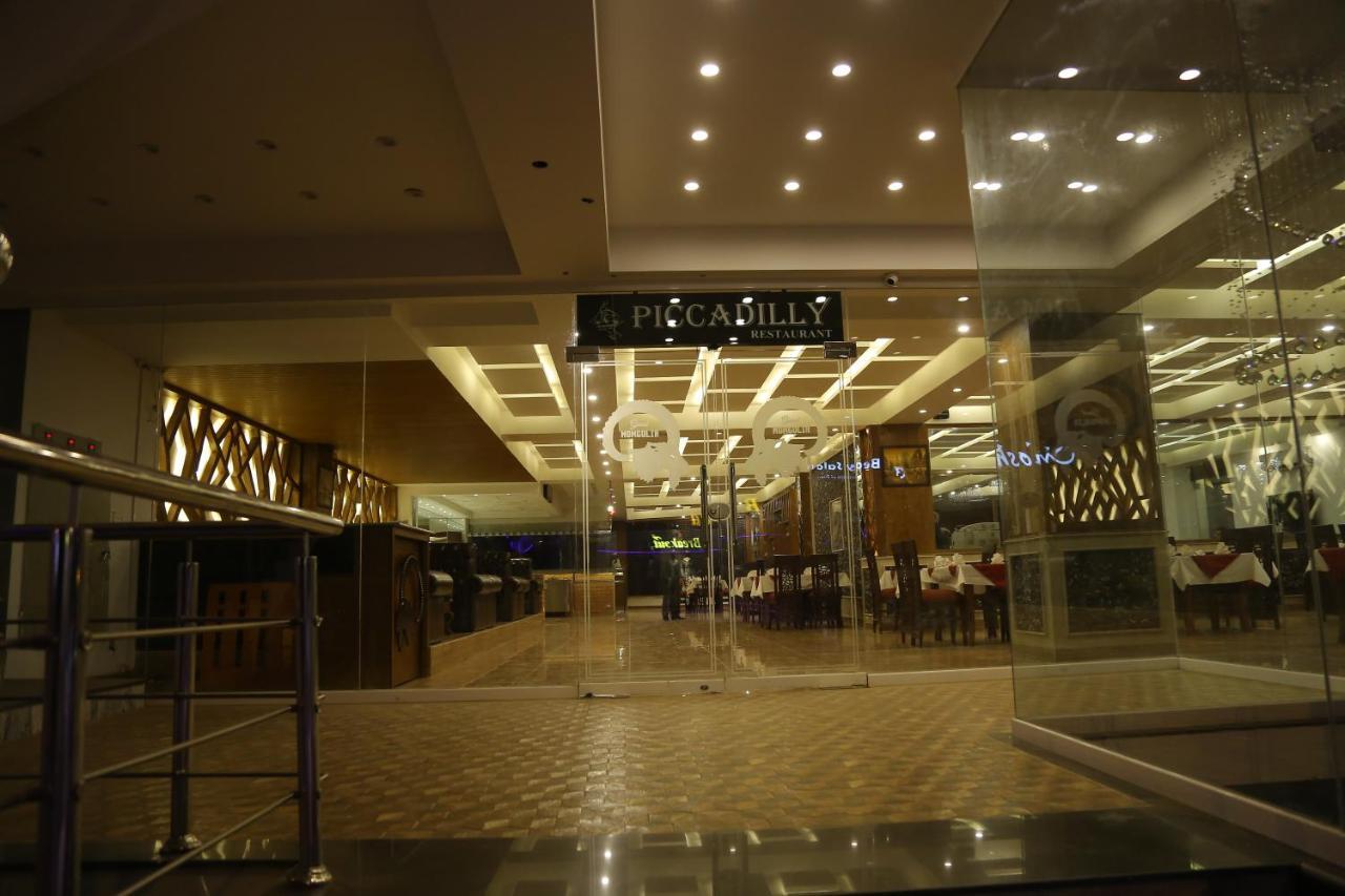 Grand Mongolia Hotel Rawalpindi Bagian luar foto