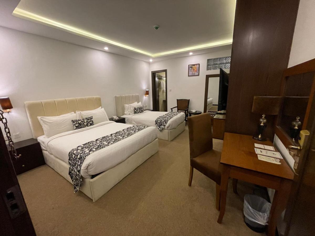 Grand Mongolia Hotel Rawalpindi Bagian luar foto