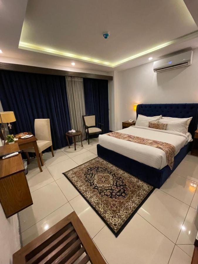 Grand Mongolia Hotel Rawalpindi Bagian luar foto